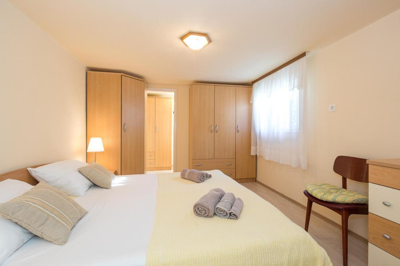 Beach Apartment Крк Екстер'єр фото