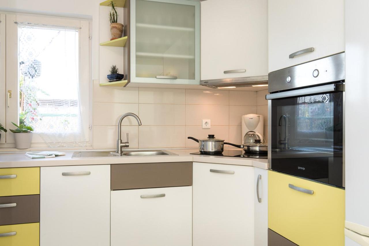 Beach Apartment Крк Екстер'єр фото